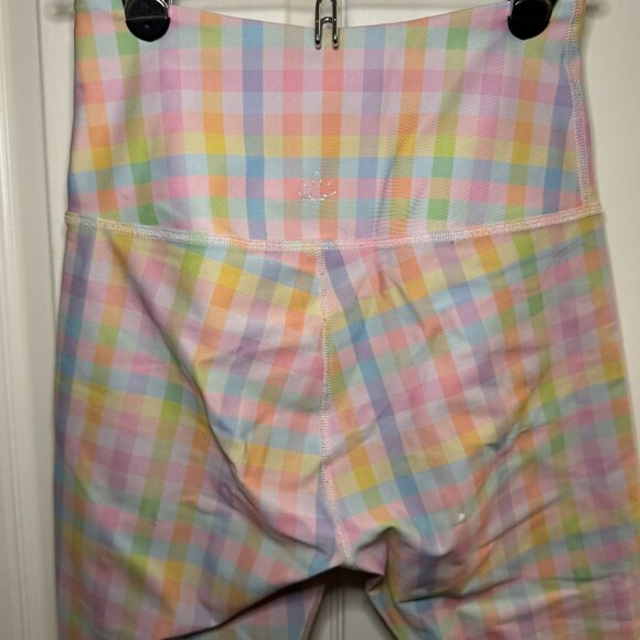 Beyond Yoga Pastel Gingham High Waisted Biker Shorts - Picture 5 of 7